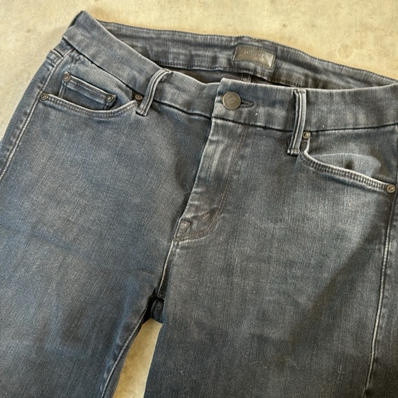 Mother Looker Ankle Fray Black Jeans in Blackbird Size 27 - Picture 3 of 8